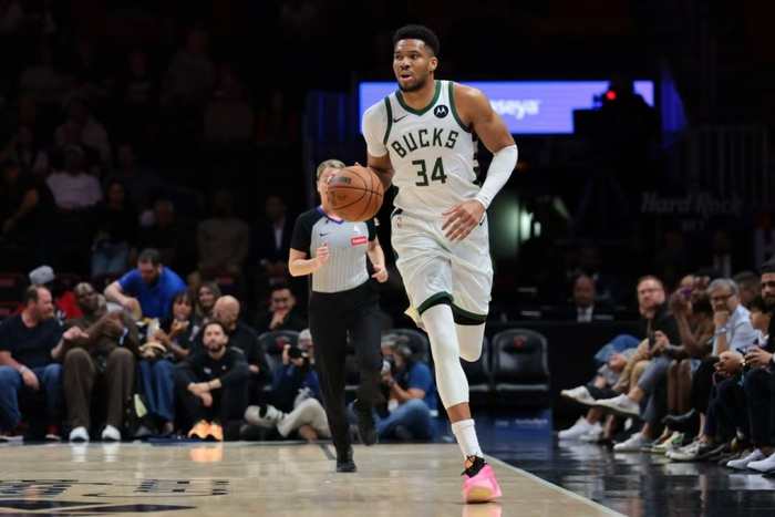 赛事讨论-NBA超级得分手分档:麦迪字母哥仅三档,詹皇库里二档,一档4人|德维恩·韦德|艾弗森|威尔金斯|吉安尼斯·安特托孔波|恩比德_新浪体育_新浪新闻